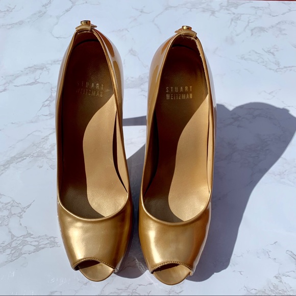 Stuart Weitzman 7 N Gold Platform Peeptoe Pumps - Picture 2 of 8